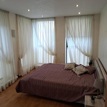 Andy Service Appartments Рига Екстериор снимка