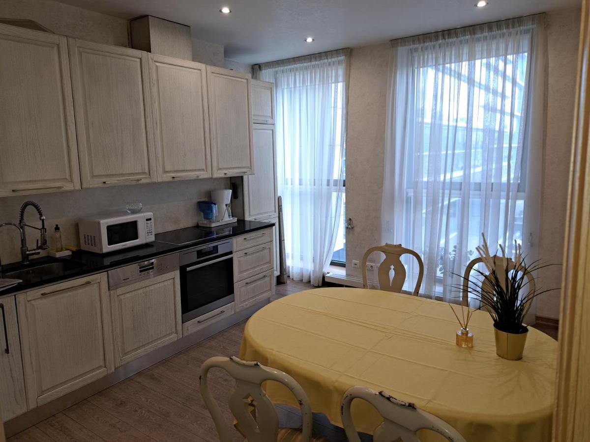 Andy Service Appartments Рига Екстериор снимка